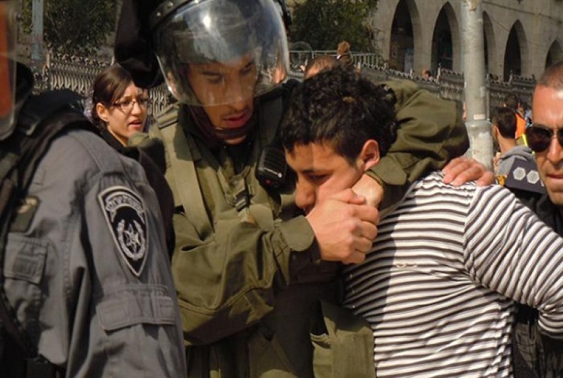 اعتقال عشرات الفلسطينيين في الضفة