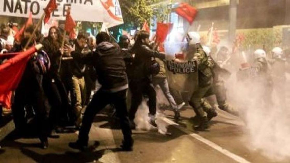 مواجهات عنيفة في اليونان