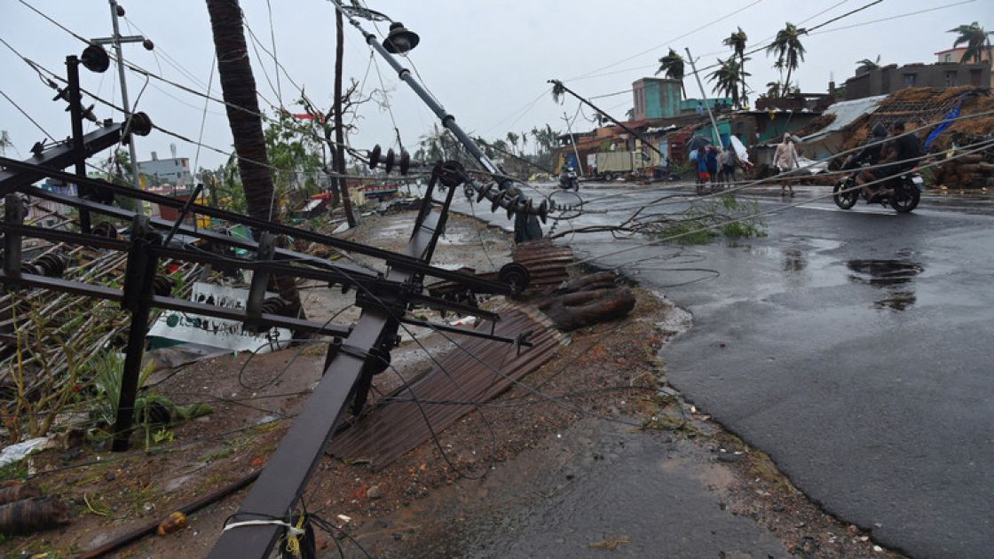 إعصار «فاني» يضرب الهند