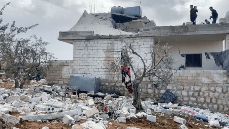 مجزرة أمريكية بحق 7 أطفال و3 نساء في إدلب بدعوى «قتل إرهابي كبير»