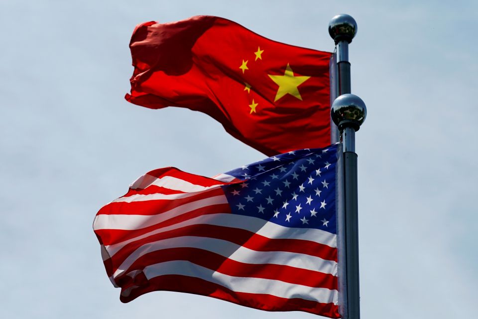 الصين تعاقب 5 شركات عسكرية أمريكية