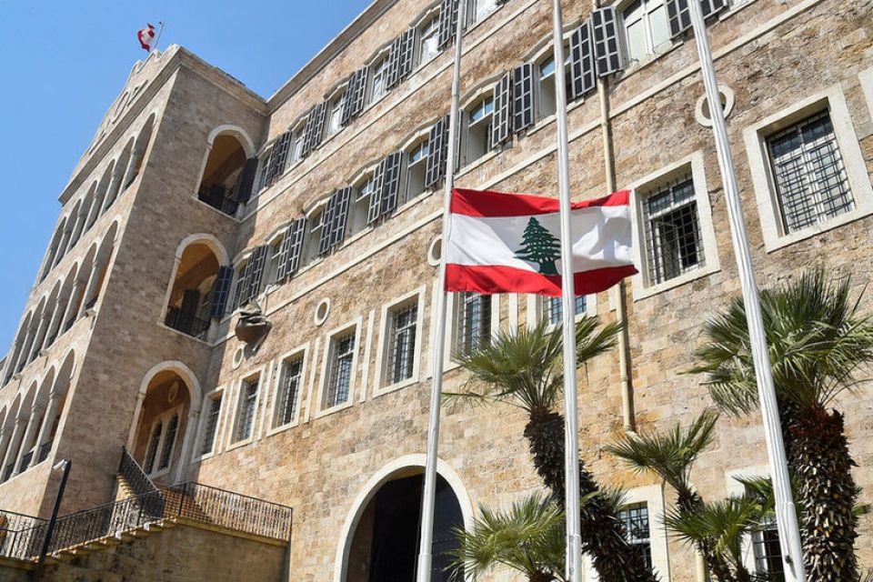 لبنان: اجتماع خلية الأزمة الوزارية لبحث التصعيد السعودي-الخليجي