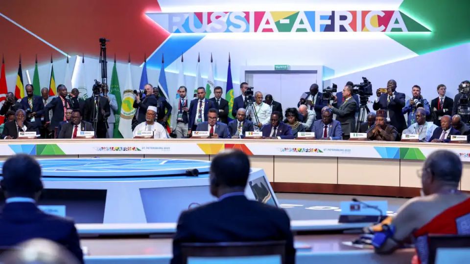 إفريقيا تختار روسيا لا الغرب كشريكٍ اقتصادي