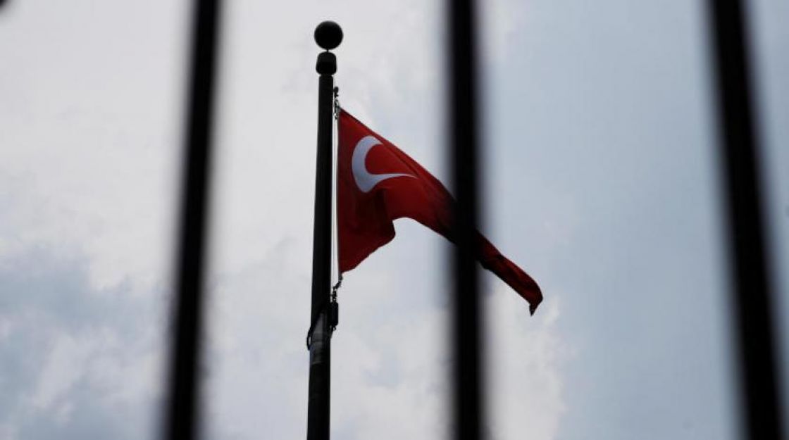 تركيا تعلن استمرارها في شراء الغاز من إيران