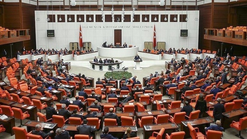 البرلمان التركي يناقش تعديلاً دستورياً يوسع صلاحيات أردوغان