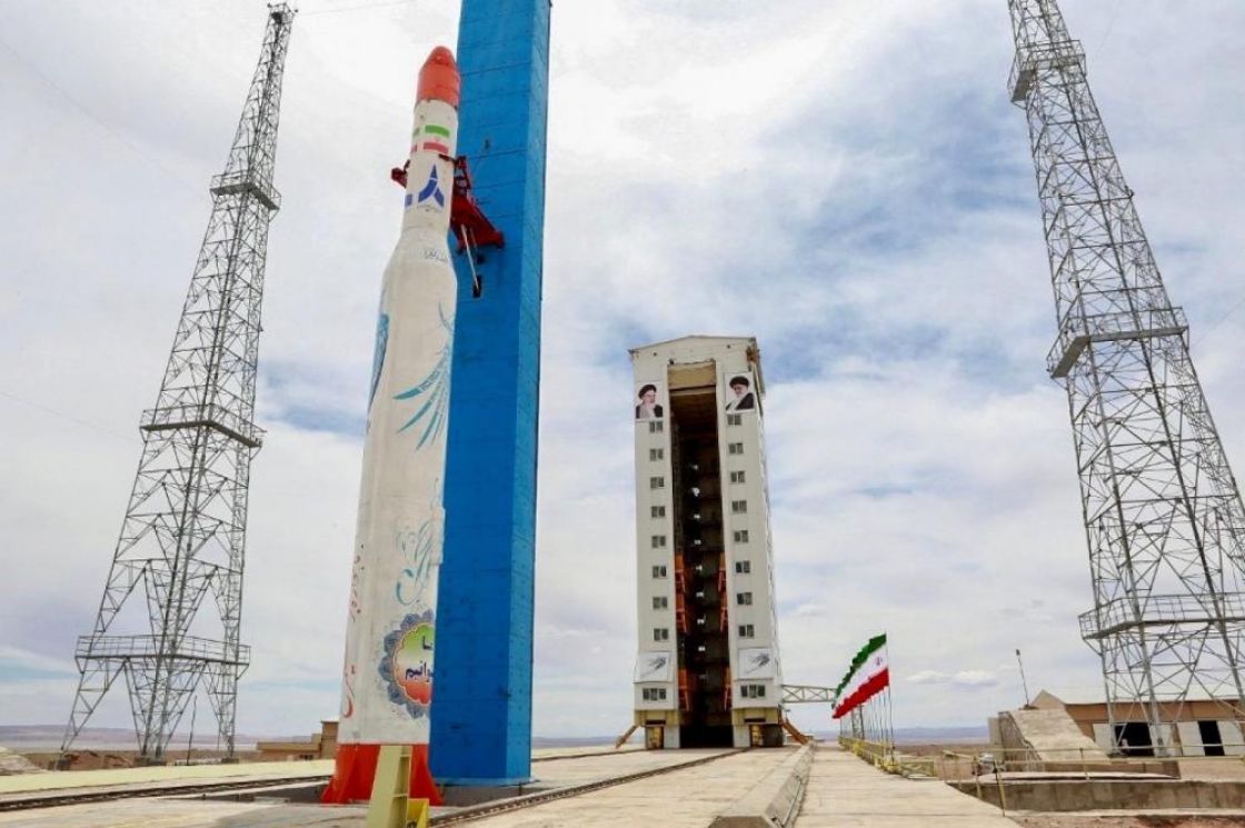 إيران تشخّص سبب فشل إيصال أحد صواريخها الفضائية لمداره