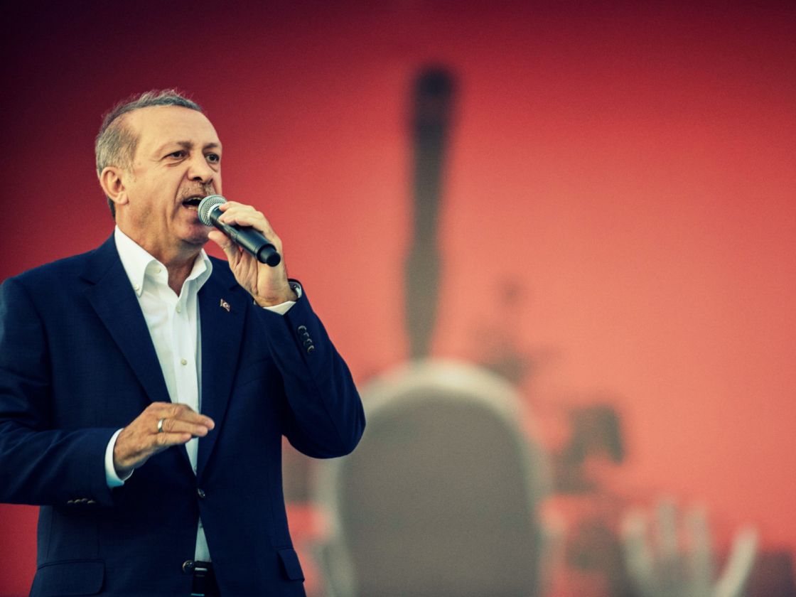 أردوغان: بقايا الإدارة الأمريكية السابقة تعرقل العلاقات