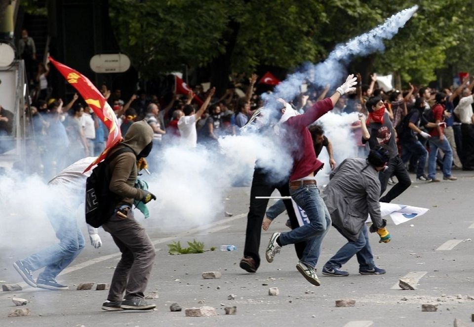 تركيا..  إضرابات عمالية وطلابية كبرى بعد قتلى انفجار المنجم