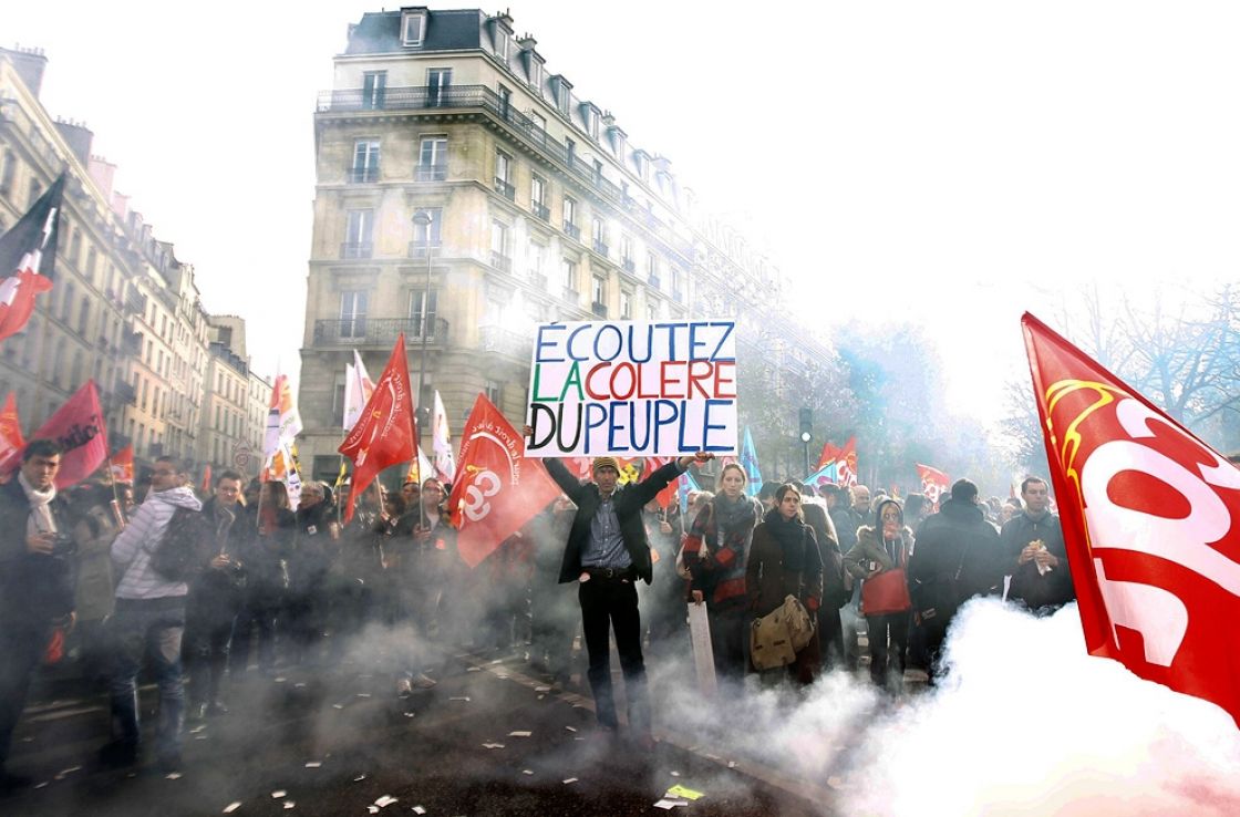 بمشاركة أكثر من 3 ملايين محتج الأرض الفرنسية تلتهب تحت أقدام الرأسمال