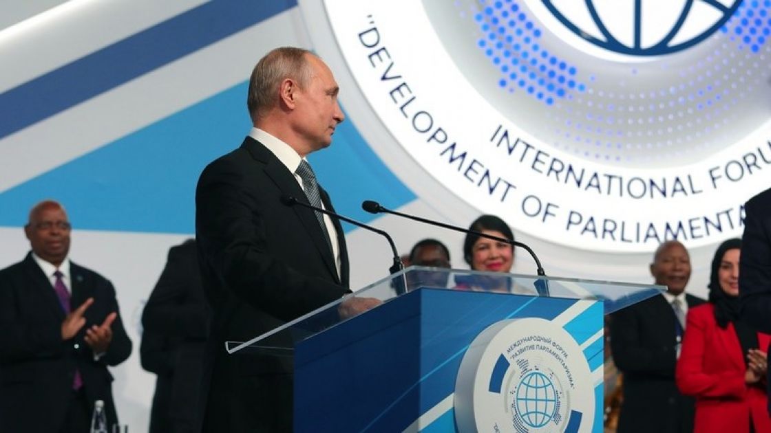 بوتين: تحول العالم نحو التعددية القطبية شيء بديهي