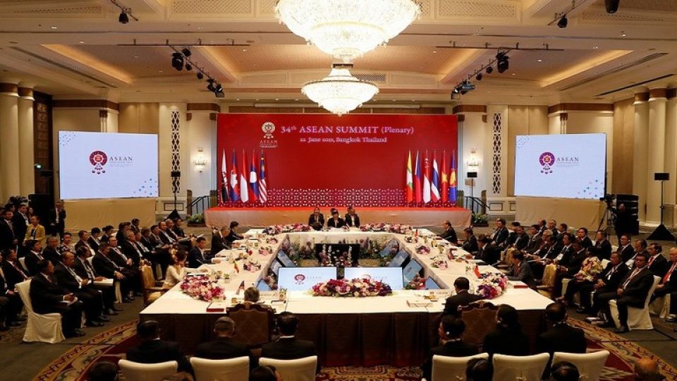 قادة «آسيان» يدفعون باتجاه اتفاق تجاري تقوده الصين