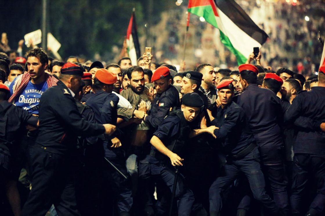 الشارع الأردني: «ما ظللنا لقمة عيش»