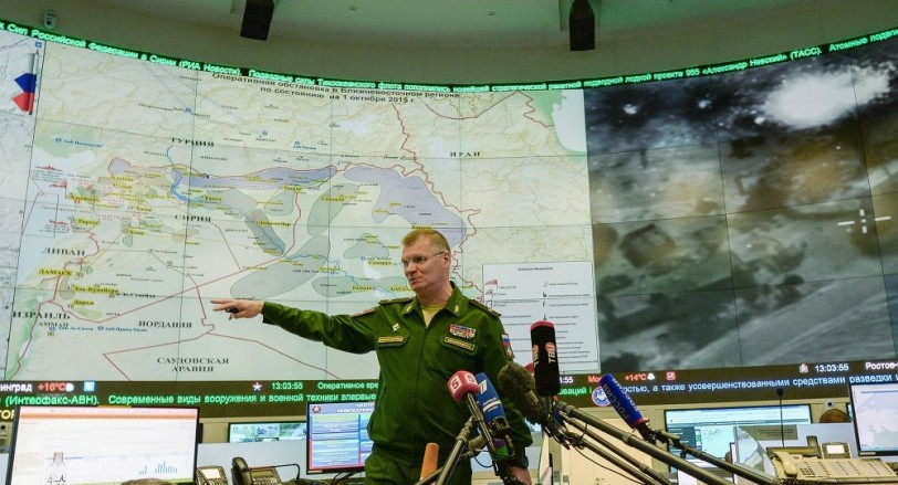 الدفاع الروسية: طائرة أمريكية حلقت فوق قافلة المساعدات المستهدفة