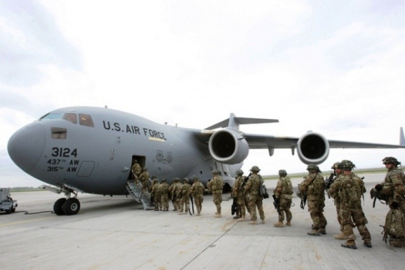 قرغيزيا: واشنطن تغلق قاعدتها العسكرية في مطار ماناس