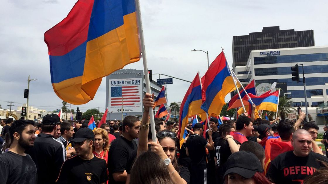 أرمينيا: باشينيان يدعو أنصاره لإيقاف المظاهرات