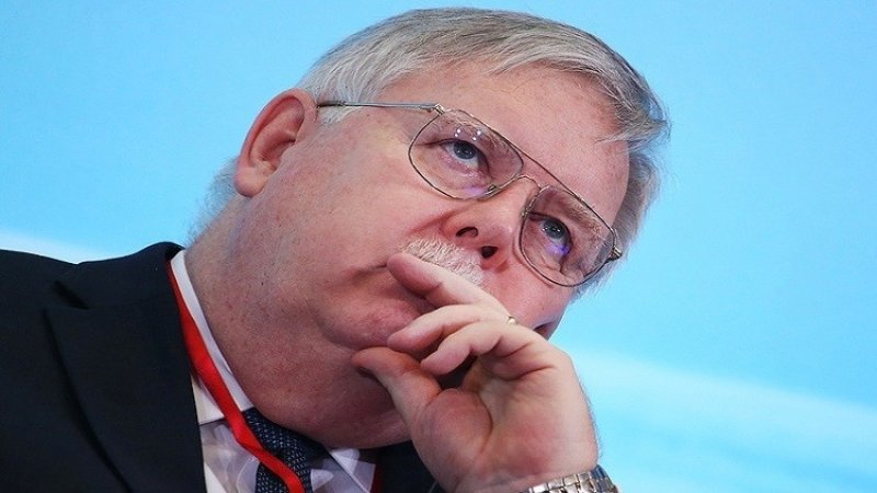 السفير الأمريكي: " يشيد بدور العلماء الروس في تطوير العلم العالمي"