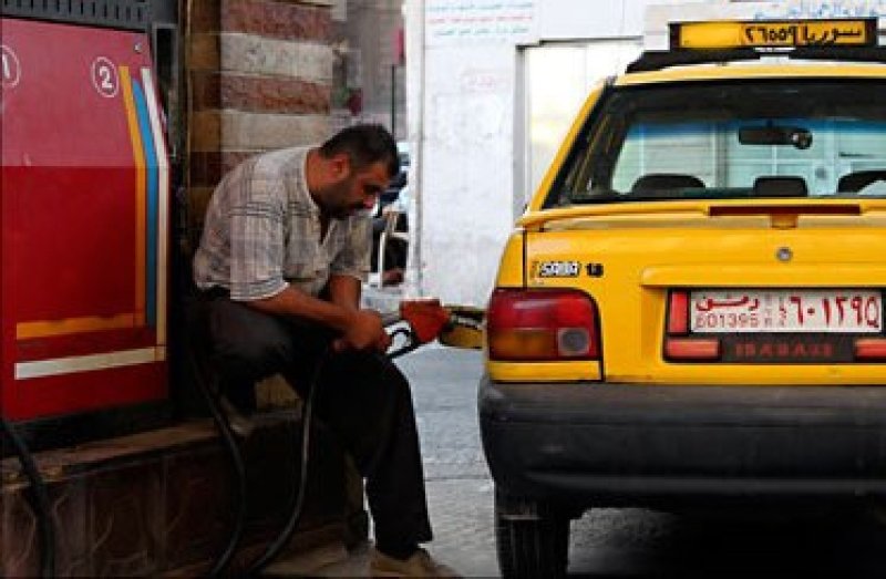 النفط بيضة القبّان الكبرى..! سورية تكرر 46% من نفطها الخام فقط.. والباقي يُصدّر «بتراب المصاري»