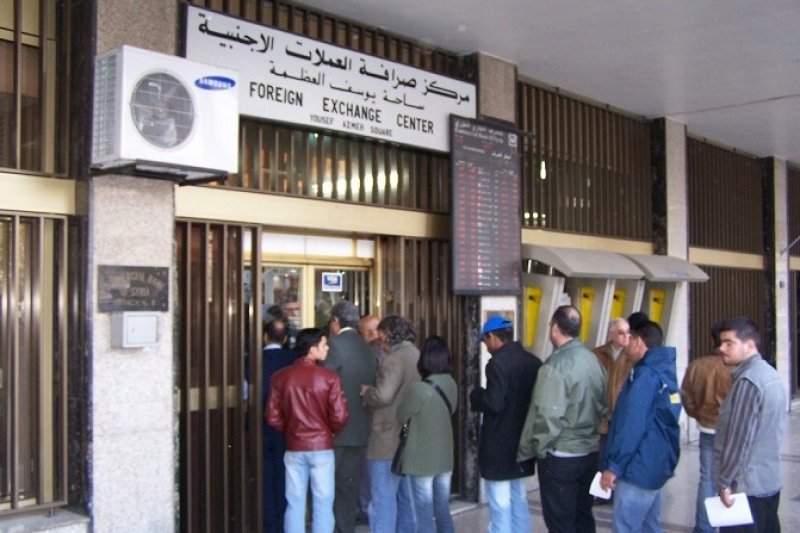 السوق ترفع سعر الصرف.. والمكافأة بين 170-200 مليون دولار خلال شهر!