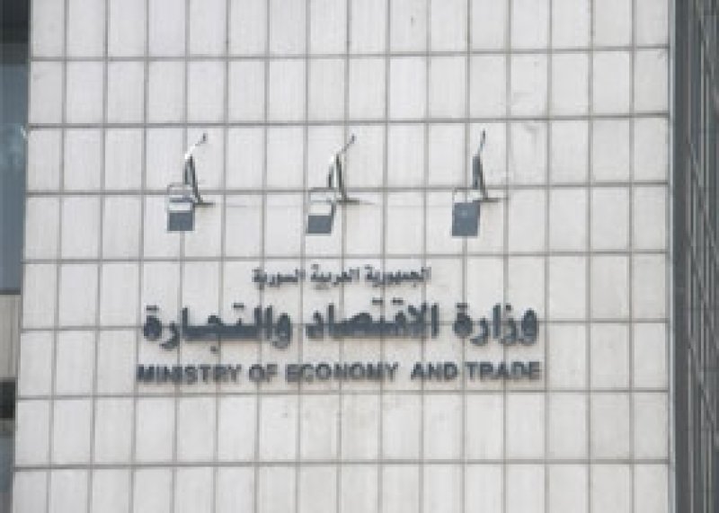 الليرة تفقد 18% من قيمتها بثلاثة أشهر.. والقدرة الشرائية للمداخيل تتراجع %40