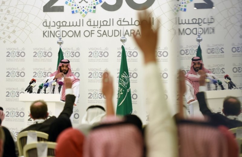 «نيوم» لا يكفي لإضاءة النفق السعودي
