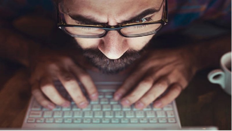 الإنترنت والدماغ البشري