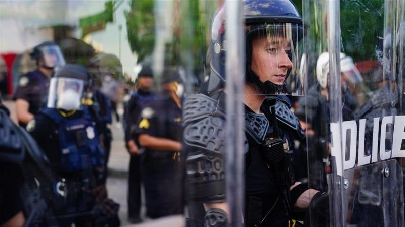 الشرطة جهاز قمع لا يمكن إصلاحه بل تفكيكه والاستيلاء عليه