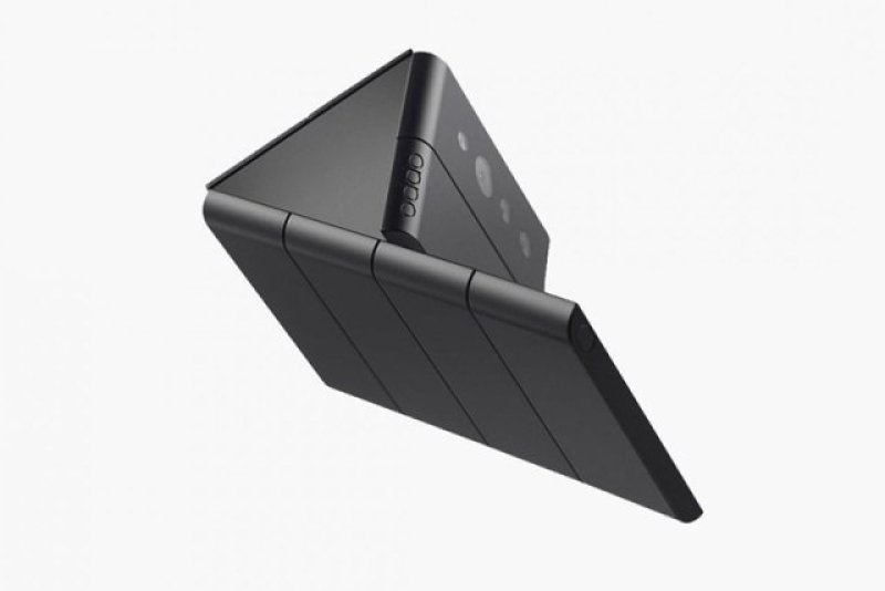 جوال جديد بـ3 شاشات!