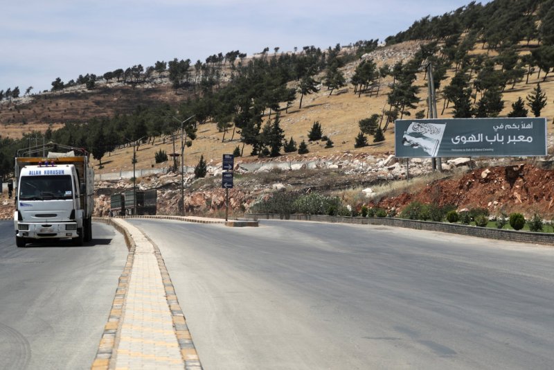 المعابر.. بين الضرورة والتلاعب