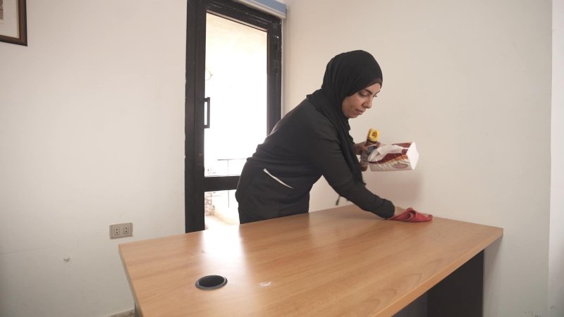أعمال شاقّة من أجل لقمة العيش