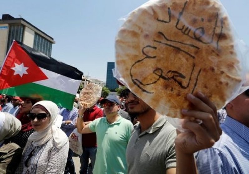دفاعاً عن عمال الأردن