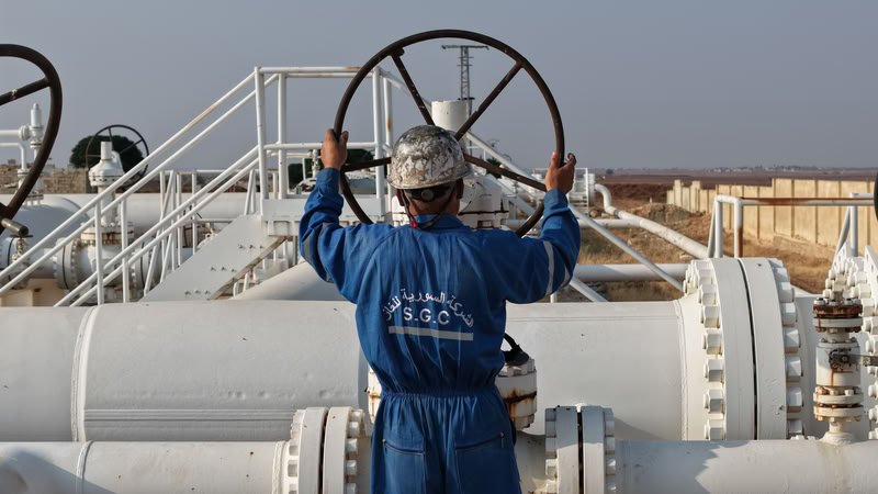 الطبقة العاملة أساس الاقتصاد الوطني