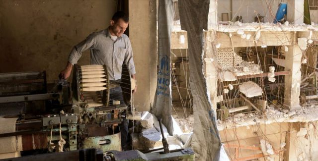 ضعف الإمكانات ذريعة رسمية لتبديد ما تبقى منها!