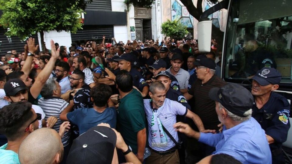 الجزائر: لا لبيع ثروات البلاد للشركات متعددة الجنسيات