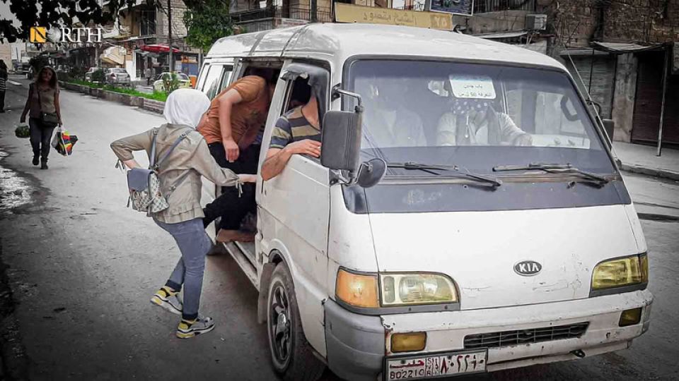 تعرفة الركوب الجديدة المخفضة تشل حركة السرافيس وتضاعف معاناة الركاب...!