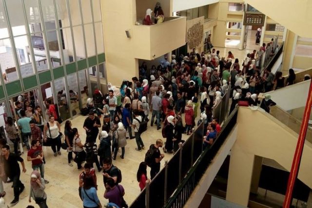الجامعات الخاصة واستغلال الطلاب المتزايد