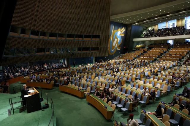 عن العزلة وخطاب «الحاوي»