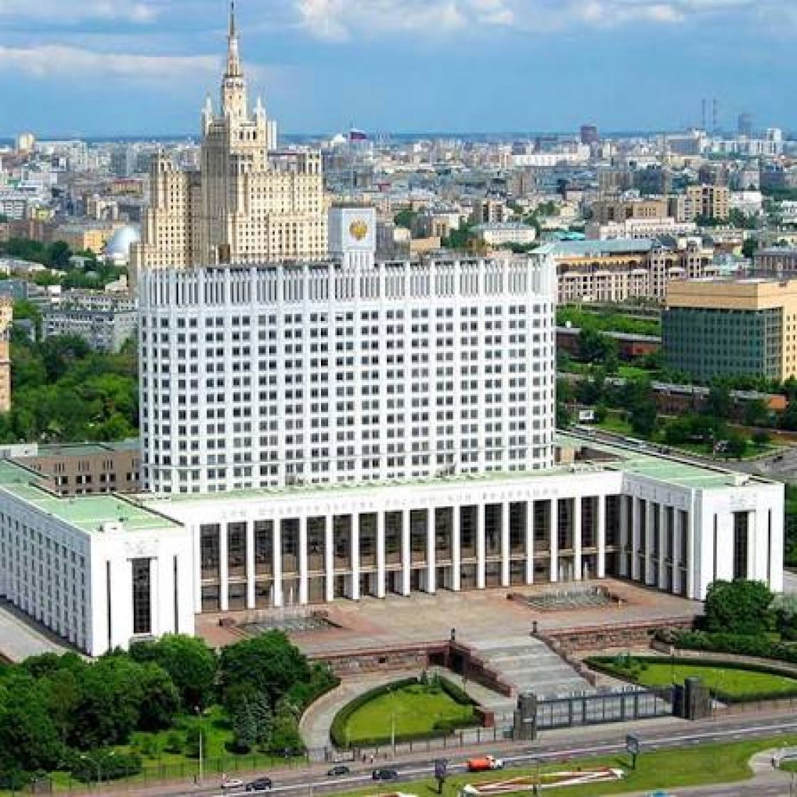 وفد حكومي سوري يصل موسكو للقاء مسؤولين روس