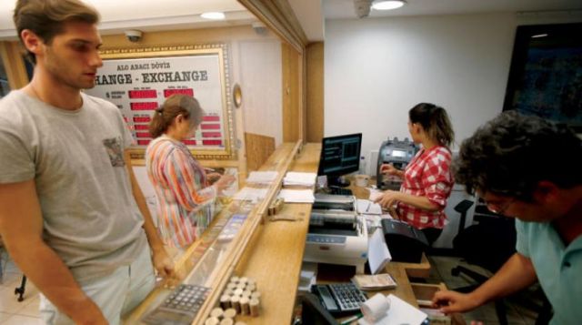 الليرة ترتفع 6 %... لكن فتيل &laquo;أزمة تركيا&raquo; ما زال مشتعلاً