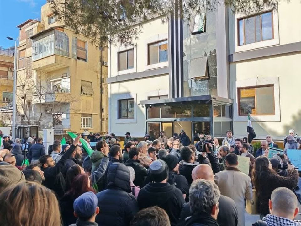 سيلفي والشعب خلفي!