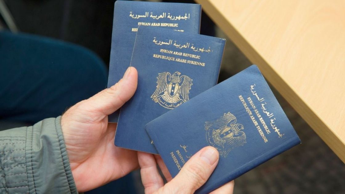 موظفون مدنيون سابقون ولكن...