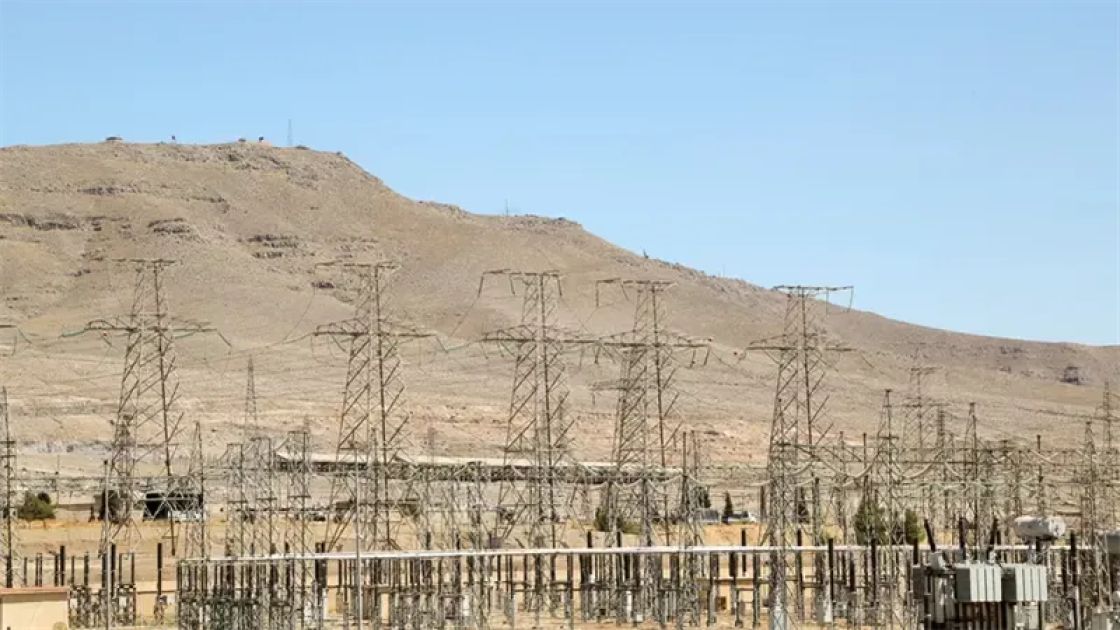 وعود حكومية بتحسن الكهرباء إلى 6 - 8 ساعات يومياً خلال الشهرين القادمين