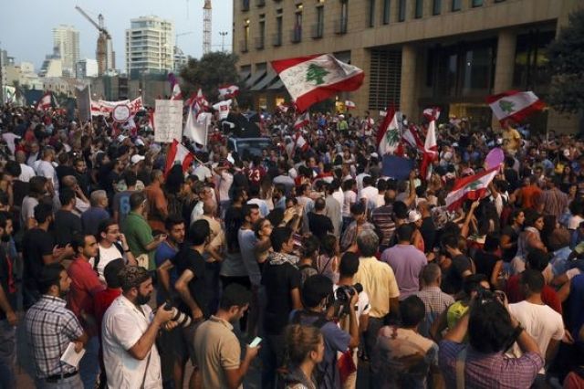 الحراك يعزز مواقعه: &laquo;الوسط التجاري&raquo; ملك الشعب