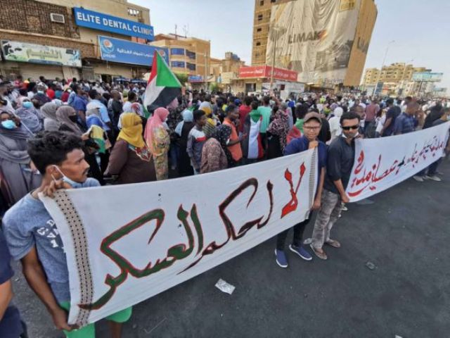 السودان: مقتل 5 محتجين وإصابات عديدة في مظاهرات اليوم