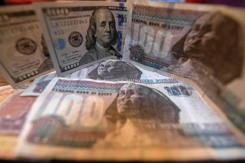 الجنيه المصري ينخفض لمستوى تاريخي أمام الدولار