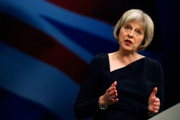 رئيسة الوزراء البريطانية، تيريزا ماي