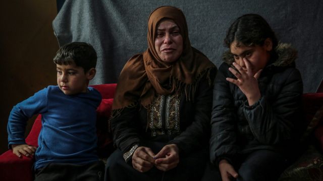 كيف ساهم الحرامية الكبار و&laquo;ليبراليتهم&raquo; الاقتصادية في مضاعفة وتعميق آثار العقوبات الغربية؟