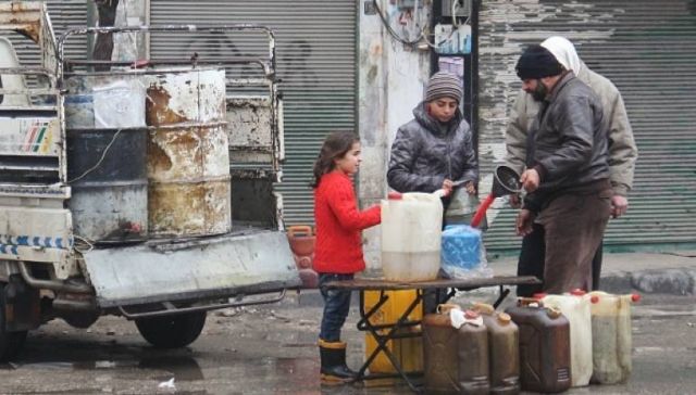الحكومة وأزمة المشتقات النفطية