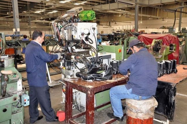 عمال منطقة الباردة