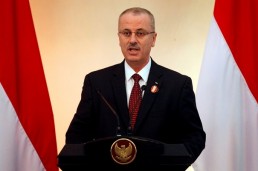 رئيس الوزراء الفلسطيني يقدم استقالته
