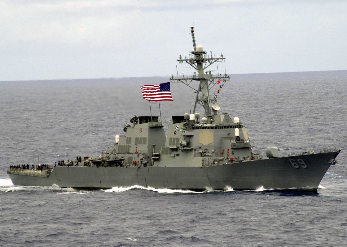 البحرية الأمريكية تنكر ما أعلنه الجيش الصيني بأنه طرد مدمّرة أمريكية